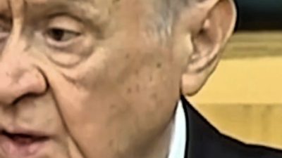 Sevgili dostlar, bundan böyle köşe yazılarımı ve düşüncelerimi yalnızca satırlarla